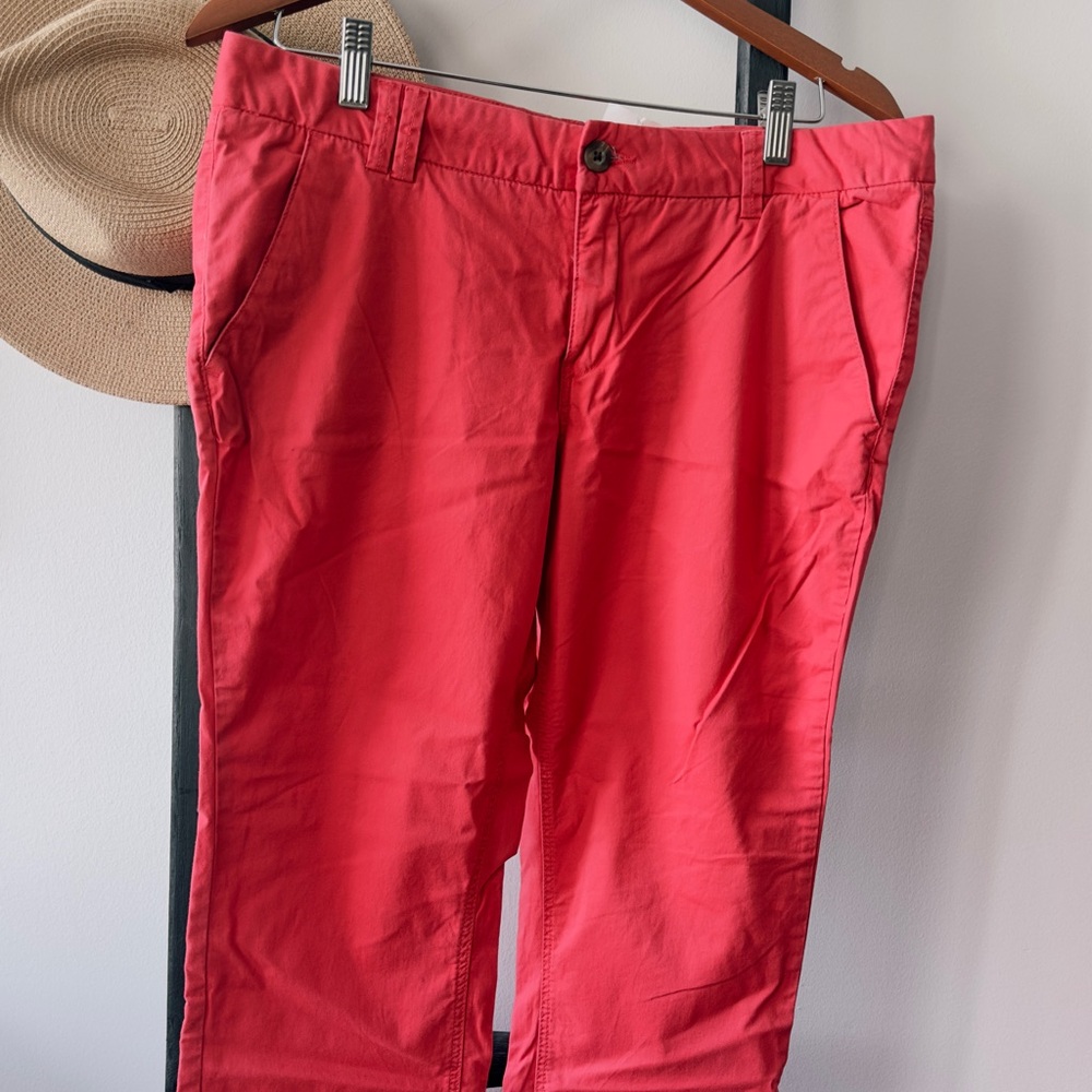 H&M Women’s Vibrant Fuschia Chinos